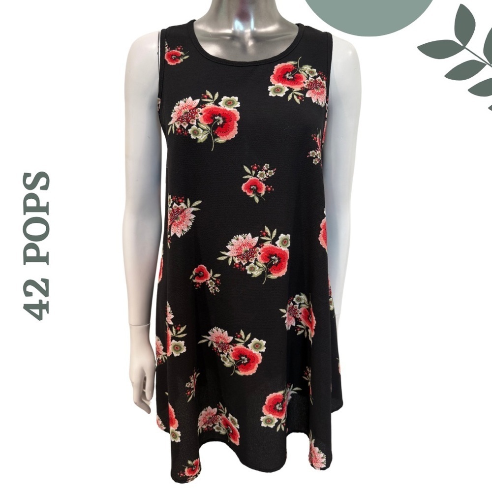 🛍️3/$40 42 POPS Floral Sleeveless Black Red Shift Dress – Size Medium